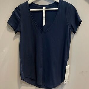 Lululemon NWT Love V shirt